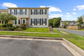 Building Photo - 5411 Castlestone Dr
