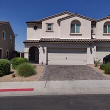 Building Photo - 290 Quail Finch Dr