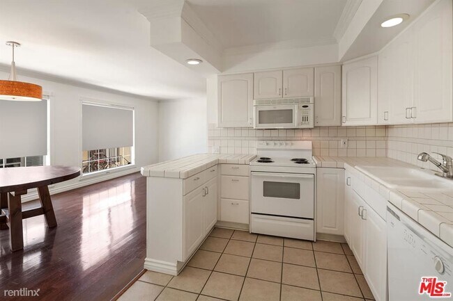 Foto del edificio - 3 br, 2 bath House - 837 Lincoln Blvd Apt 7