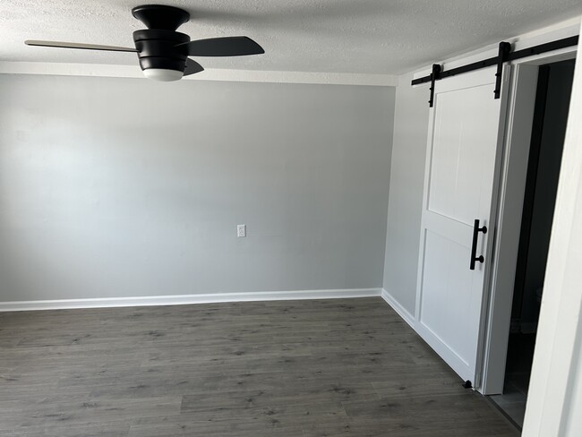 Master - 1249 Saint Louis Ave