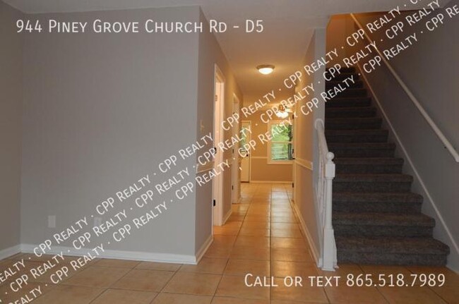 Foto del edificio - 944 Piney Grove Church Rd