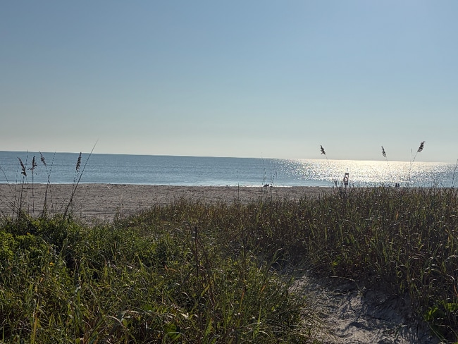 Building Photo - 5000 Ocean Beach Blvd