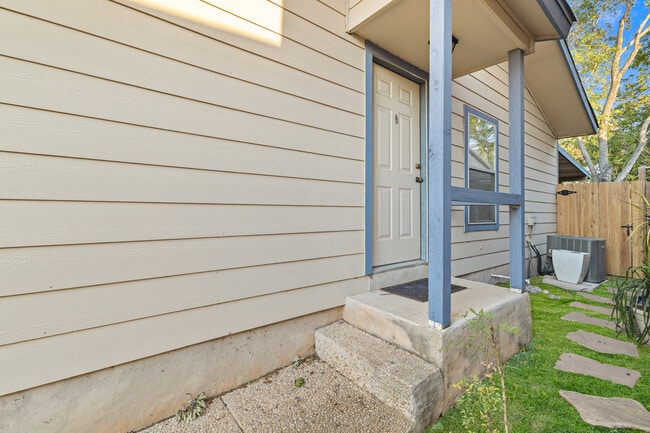 Building Photo - 6004 Loch Maree