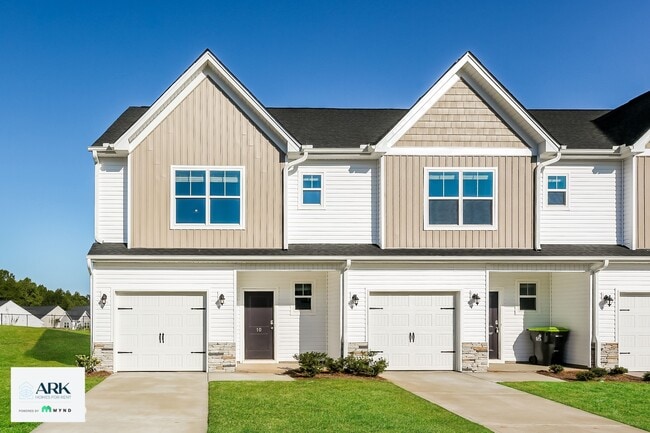 Building Photo - 10 Apricot Ln
