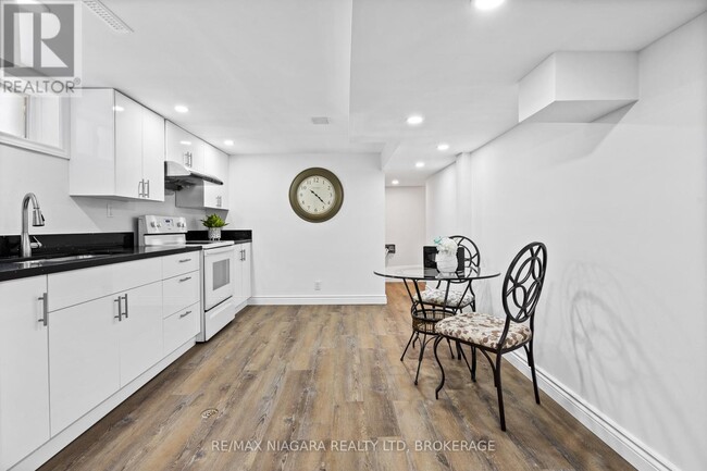 Building Photo - 8235 Paddock Trail Dr