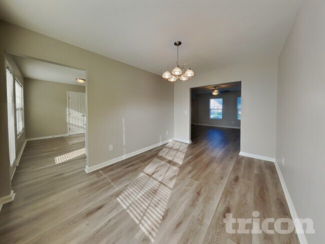 Foto del edificio - 3615 Cyrus St