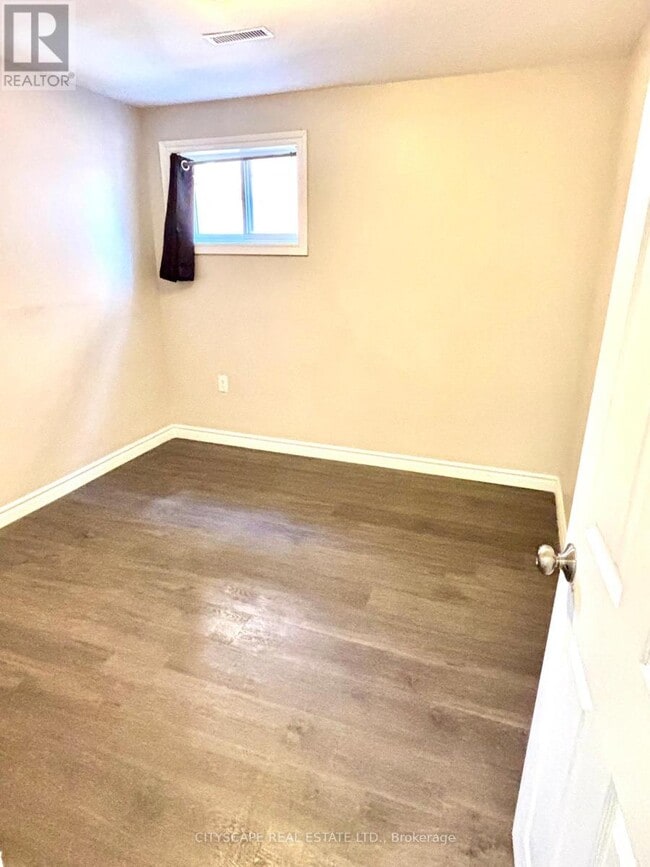 Building Photo - 93 Columbia Rd