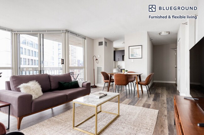 Foto del edificio - 1 E Delaware Pl