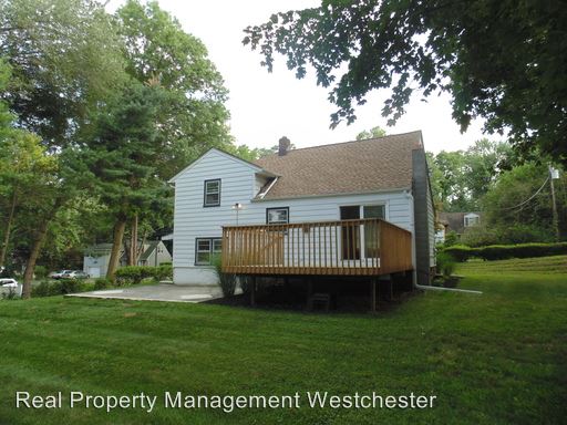 Building Photo - 217 Valley Rd