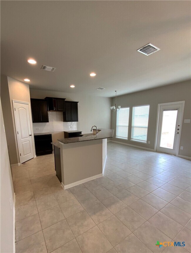 Foto del edificio - 1607 Curlew Ln
