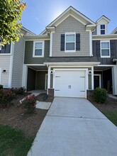 Building Photo - 2645 Aubrey St