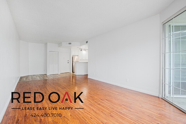 Building Photo - 4320 S Centinela Ave