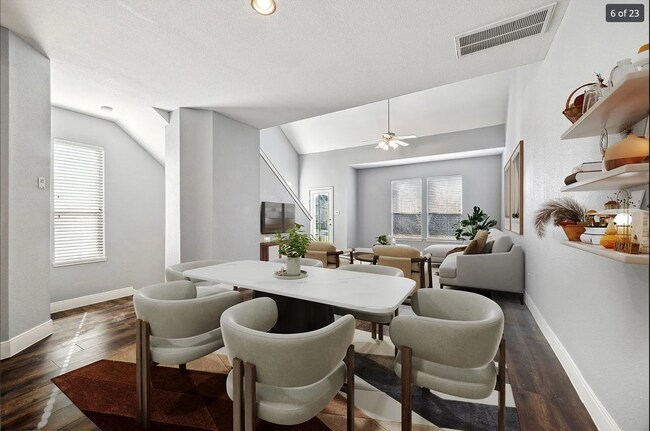 Foto del edificio - 1721 Stuart St