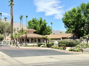 Building Photo - 505 S Farrell Dr