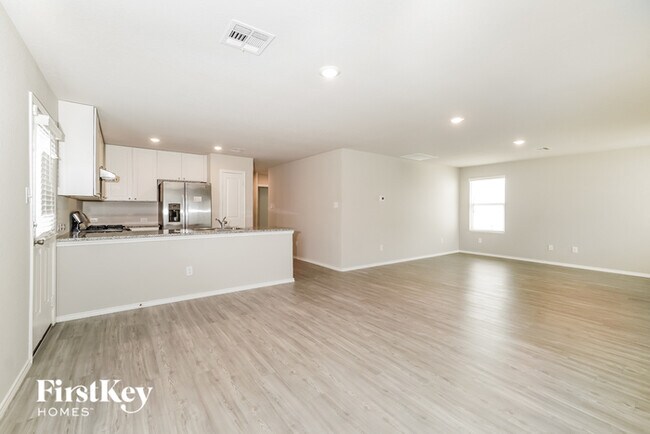 Building Photo - 10786 Prusiner Dr
