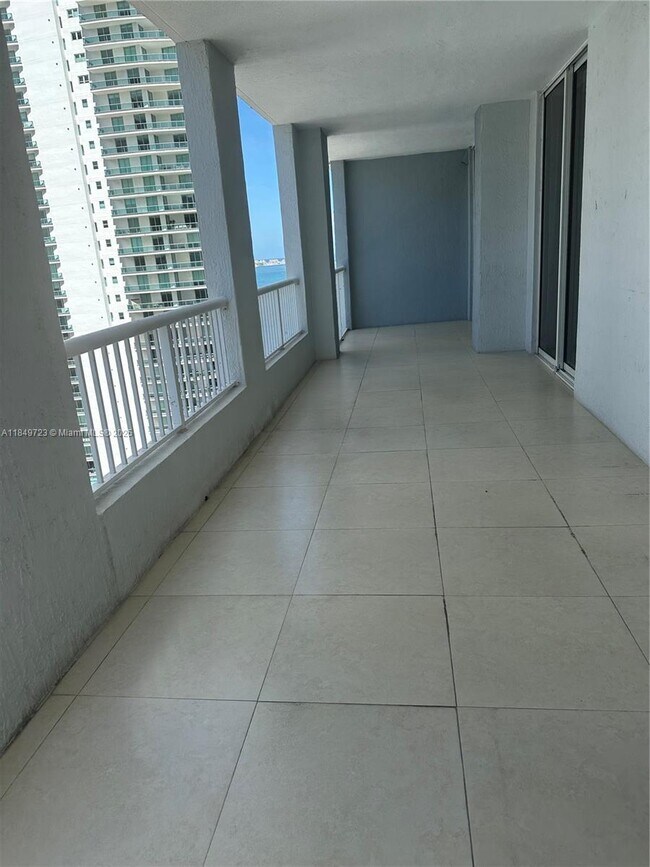Foto del edificio - 170 SE 14th St