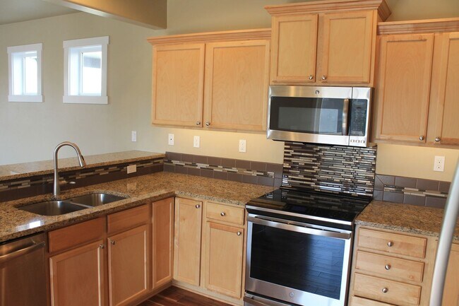 Building Photo - Southeast Boise Rental - Close to Micron