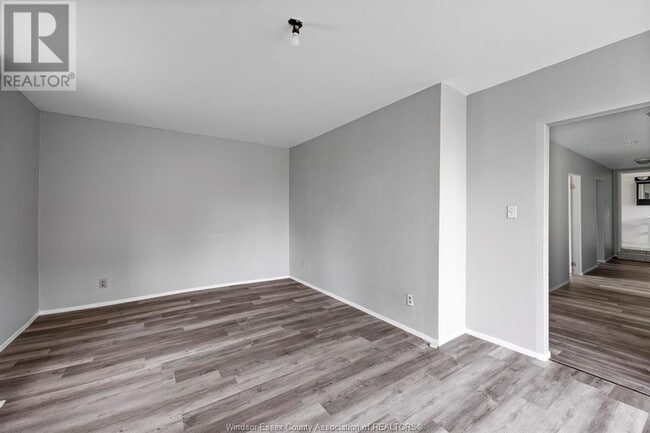 Building Photo - 701 Marentette Ave