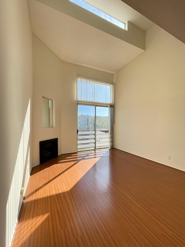 Foto del edificio - 3050 W 4th St