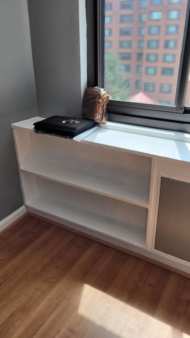 Building Photo - 1021 Arlington Blvd