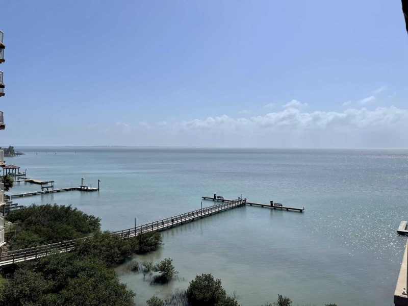 Building Photo - 200 W Capricorn Dr