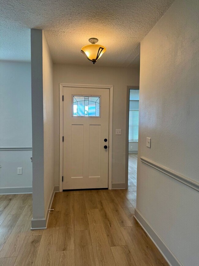Foto del edificio - Remodeled Tampa Home