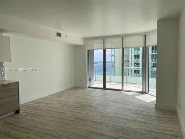 Photo - 1300 Brickell Bay Dr Apartment