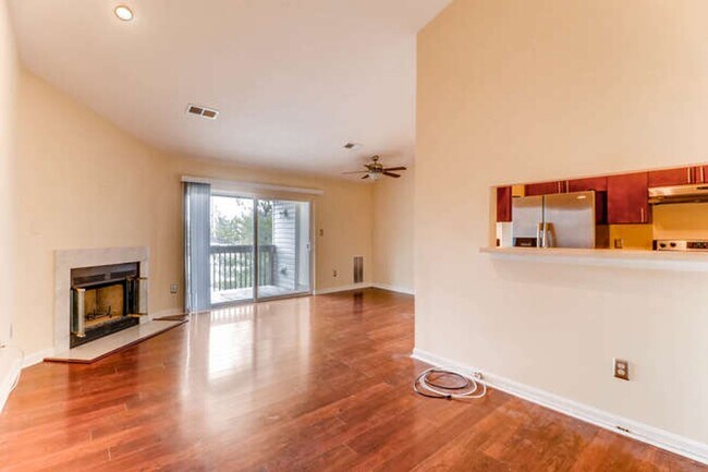 Foto del edificio - Updated Condo in Quiet corner of Glen Burnie