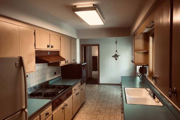 Building Photo - 6817 N Lamon Ave