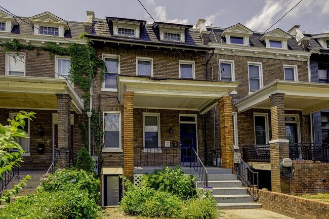 Building Photo - 5518 13th St NW