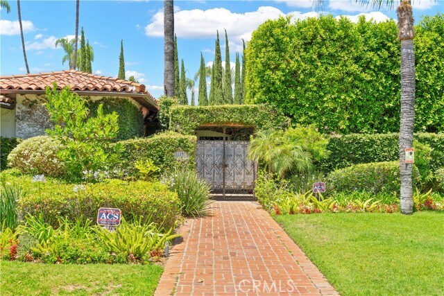 Foto del edificio - 5159 Amestoy Ave