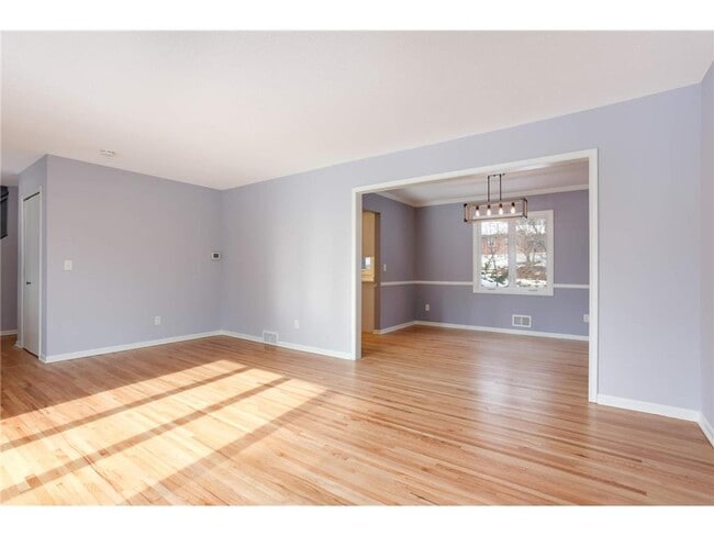 Building Photo - 8324 29th Ave N