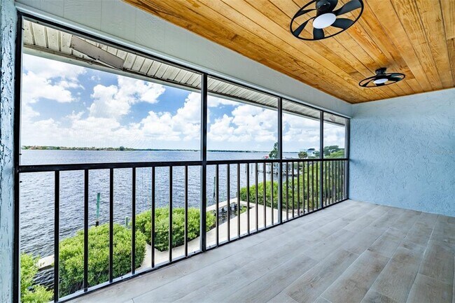 Foto del edificio - 4403 7th St E
