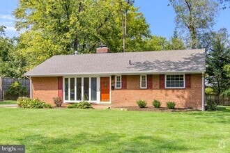 Building Photo - 7406 Blackford St