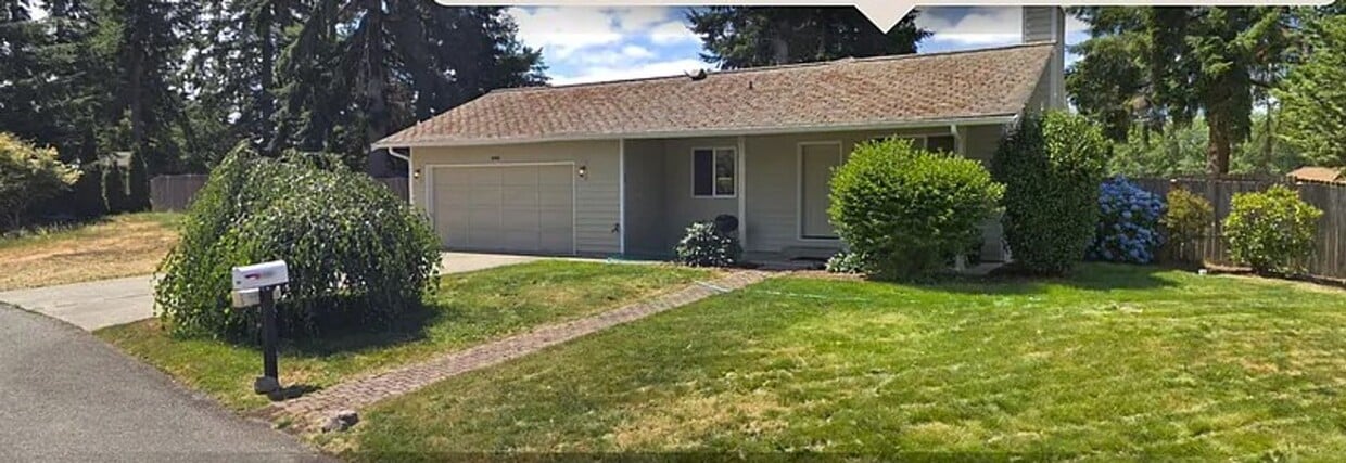 Foto principal - Well Maintained PO 3 Bedroom, HUGE FENCED ...