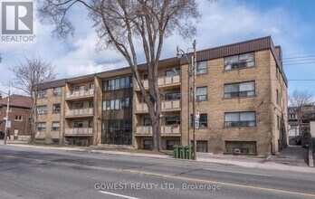 Building Photo - 205 Keele St