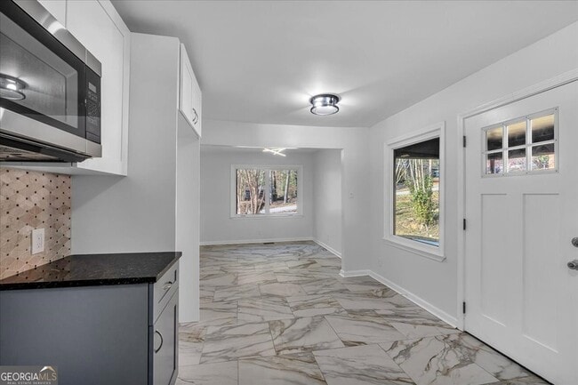 Foto del edificio - 2142 Cloverdale Dr SE