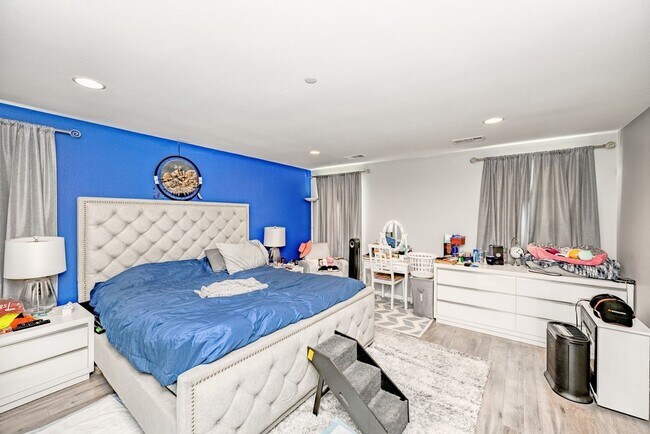 Foto del edificio - 2619 Candleberry Way