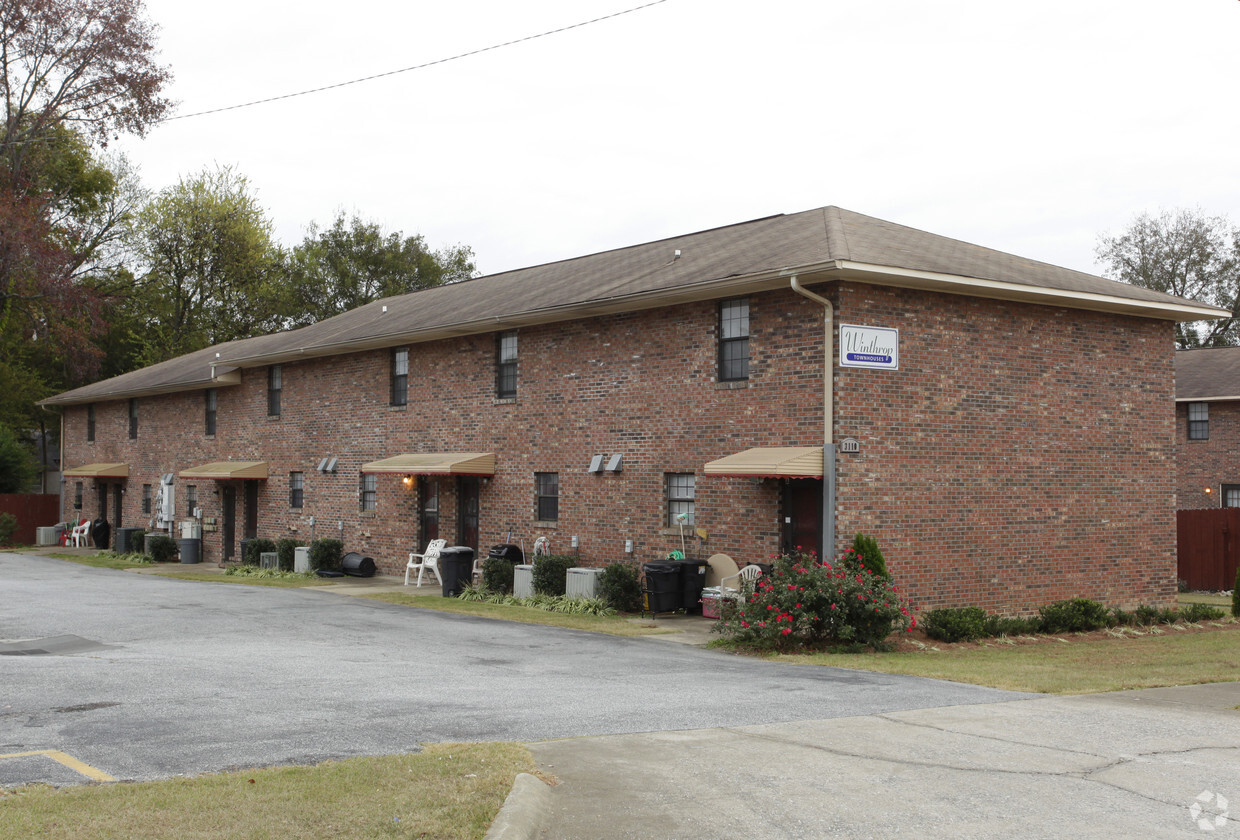 Primary Photo - Winthrop Townhomes