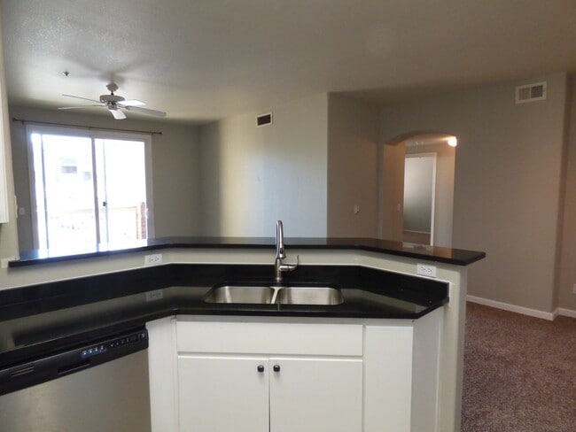 Photo - SOUTHPARK, BEAUTIFUL UPDATES, NEW BLACK GRANITE COUNTERS, NEW CARPET, STAINLESS APPLIANCES, GARAGE! Apartment
