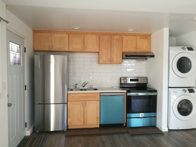 Foto del edificio - 4196 Ridgebrook Way