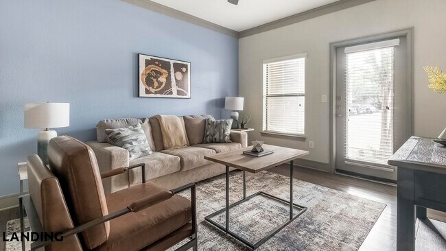 Foto del edificio - 18021 Kingsland Blvd
