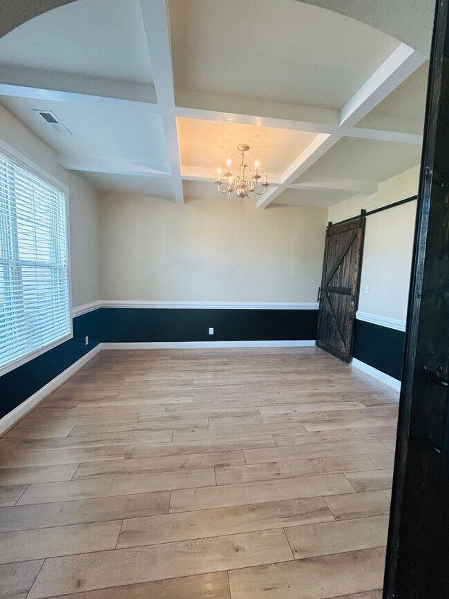 Foto del edificio - 3504 Castlefield Ln