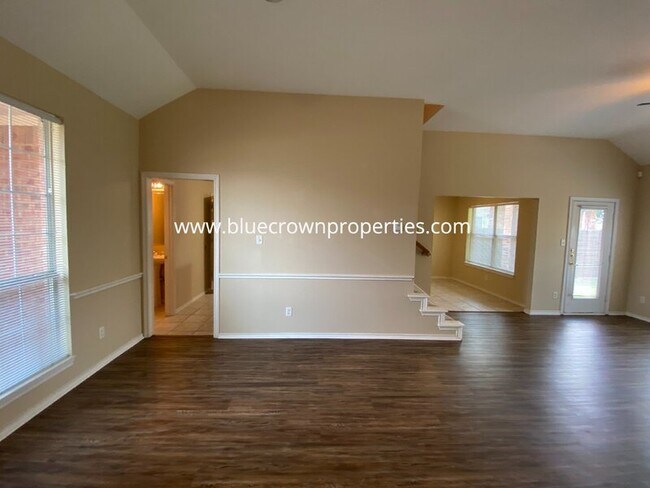 Foto del edificio - 1829 Carver Dr