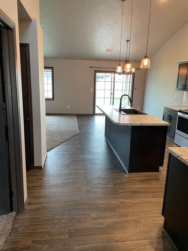 Building Photo - 4319 W Kinsley Pl