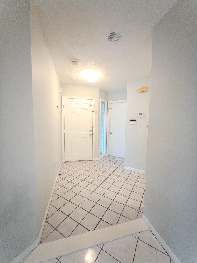 Foto del edificio - 9867 NW 1st Ct