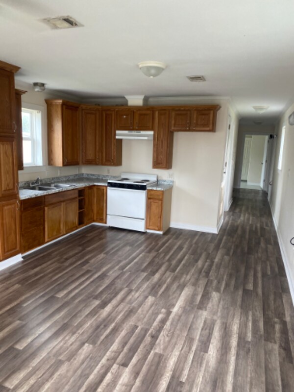 Foto del edificio - 5635 Leon St