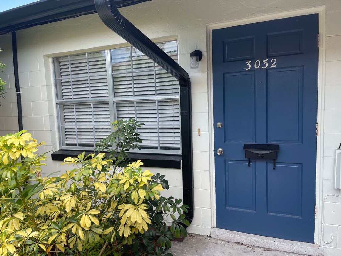 Primary Photo - 2 Bedroom, 1 Bath Unit in SoDo