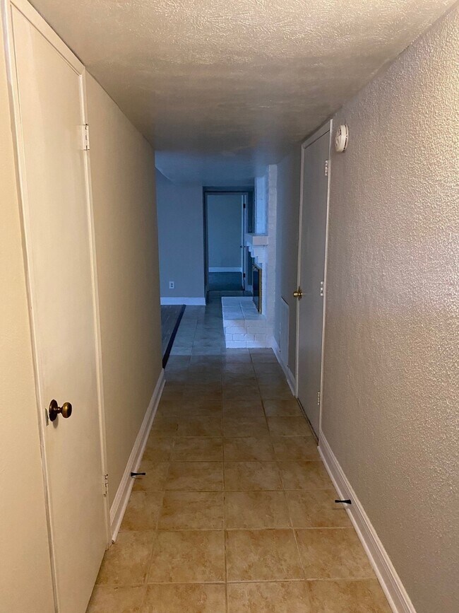 Foto del edificio - 7314 El Cresta Dr