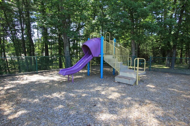 Foto del edificio - 170 Concord St